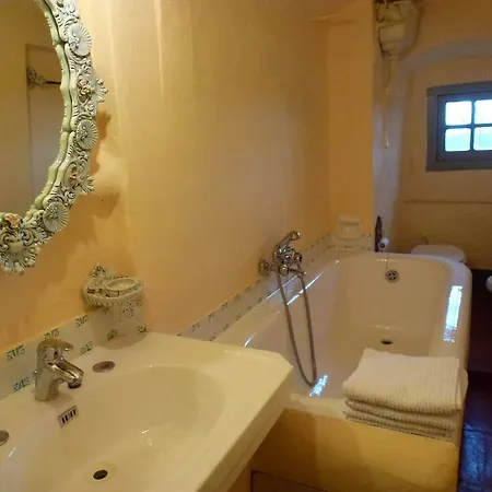 Os Castle - Castello Di Apartment Tassarolo